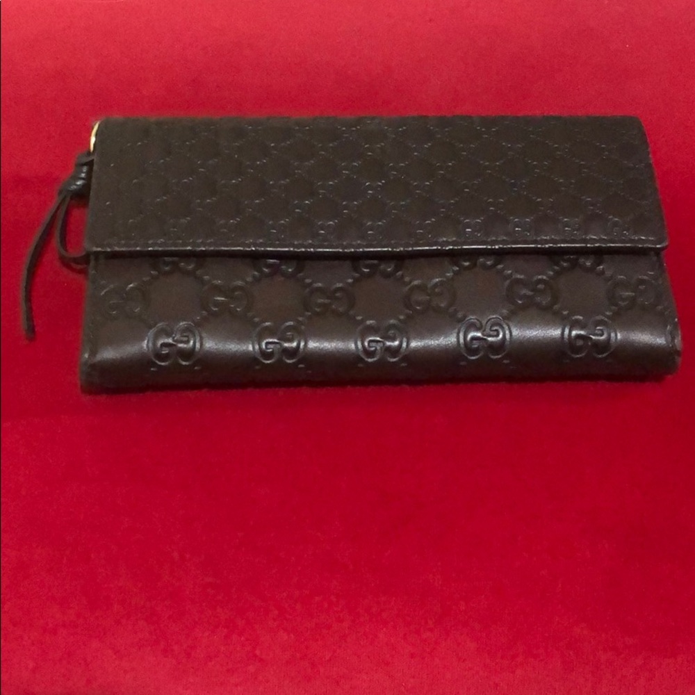 Gucci leather continental wallet
